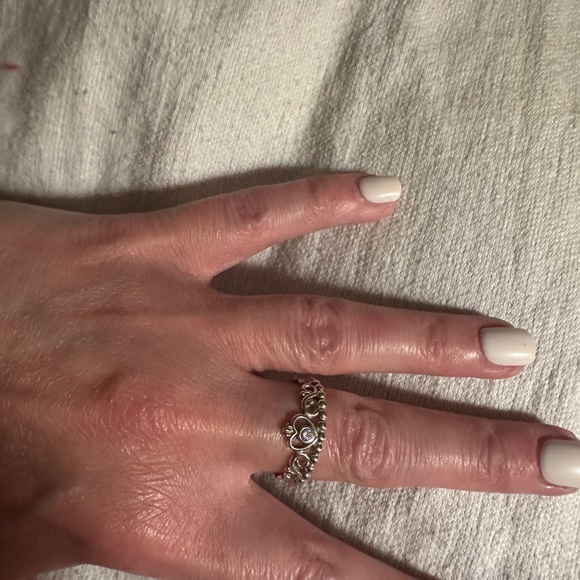 Princess Tiara Crown Ring - Picture 4 of 10